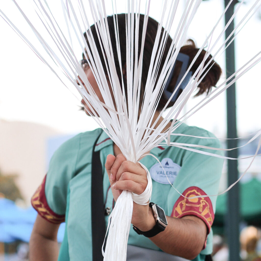 Photo of a Rubio Arts balloon vendor from our locations at Disney's Hollywood Studios