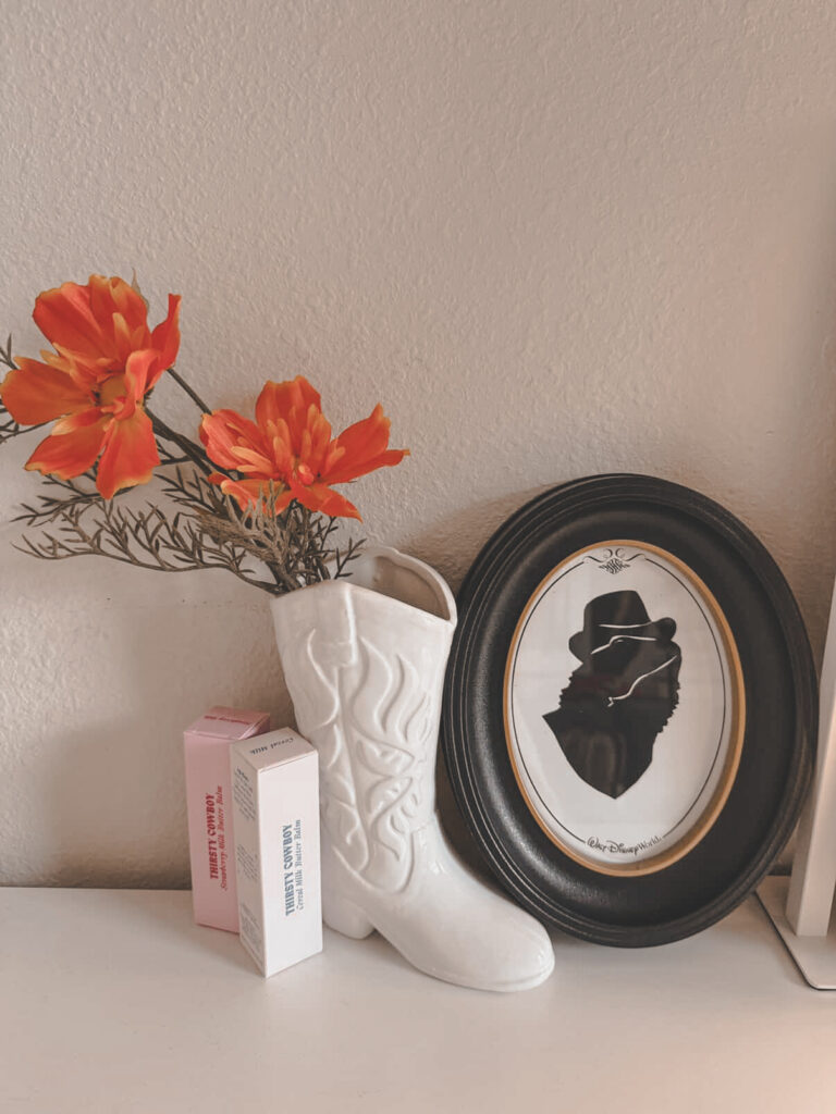 Bearded dragon silhouette made at Magic Kingdom